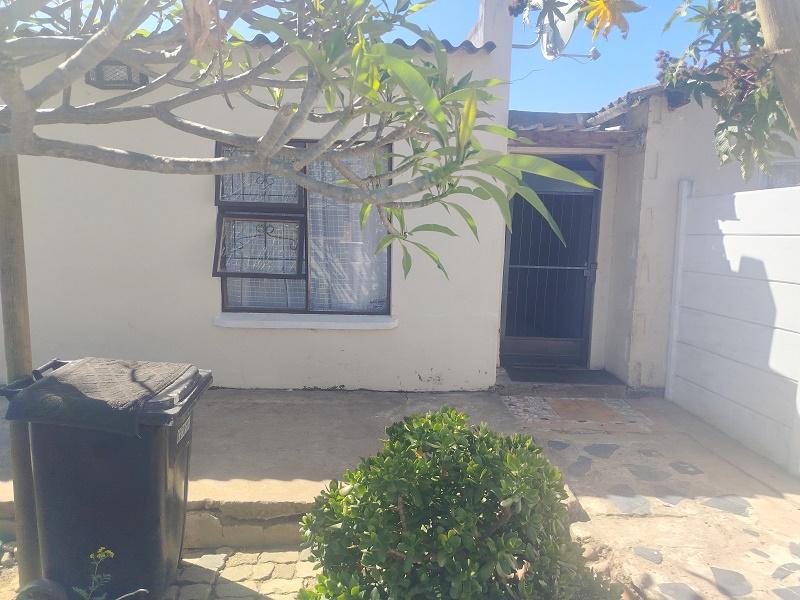 4 Bedroom Property for Sale in Amstelhof Western Cape